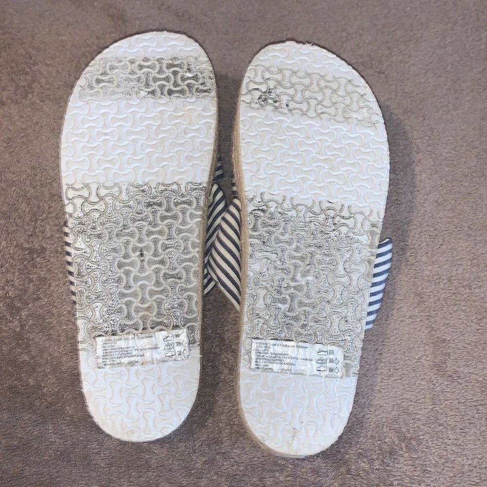 Hollister Women’s Sandals Platform Striped Sandals size 9/10 blue/white Stripes